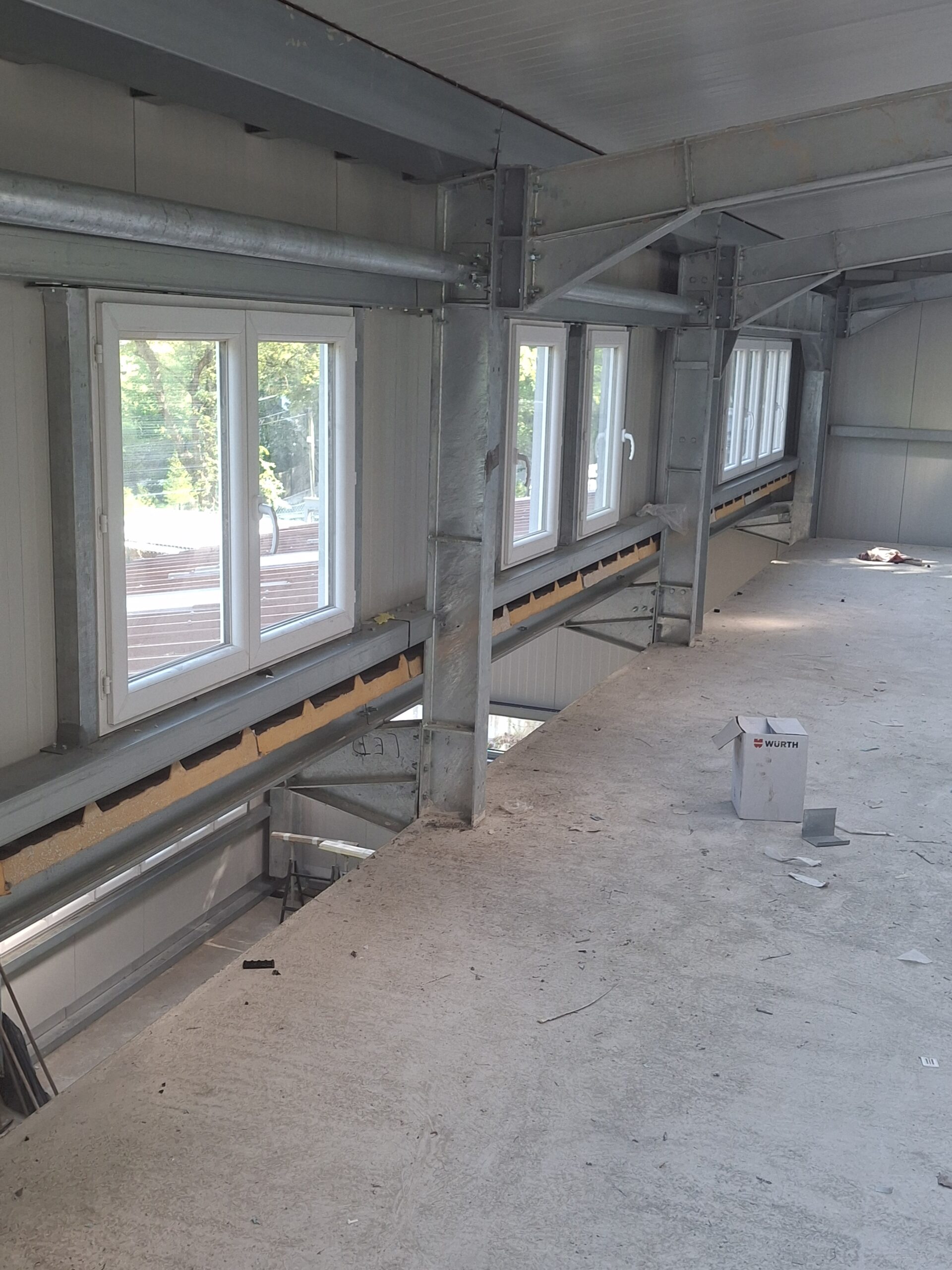 GARDE CORPS SUR MESURE ARTISAN FERRONNIER AFP VENCE<br />
